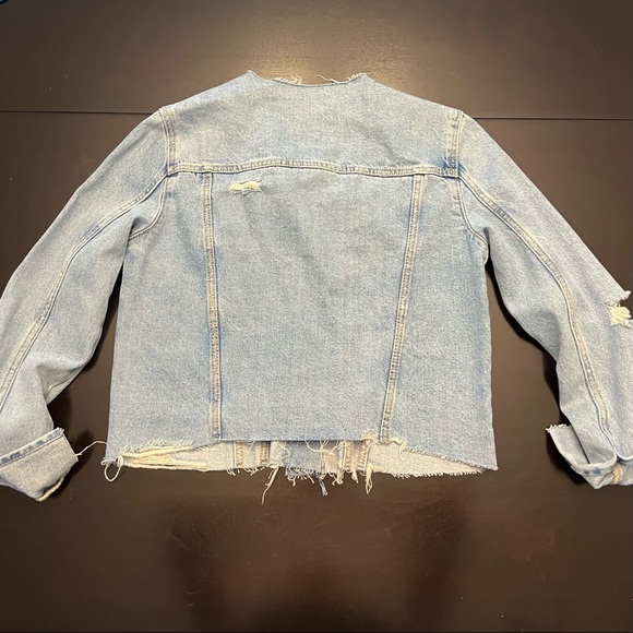 Distressed Zara denim jacket - Picture 2 of 4